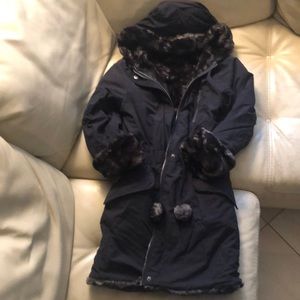 Lili Gaufrette reversible fur:water repellent coat